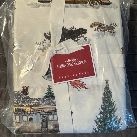 Pottery Barn National Lampoon's Christmas Vacation Queen Sheet Set - Picture 1 of 4